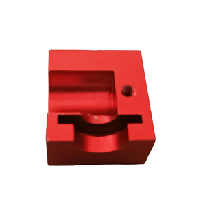 Bloque de sujeción de aluminio anodizado rojo, mecanizado CNC personalizado, pieza de fijación con ranura semicircular para equipos de automatización - Product Image 6