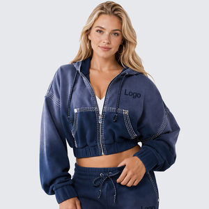 Sudadera con capucha y logotipo personalizado, color azul marino lavado, corte cropped, con cremallera, costuras en contraste, estilo streetwear, para mujer. - Product Image 1
