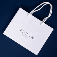 Sac en papier blanc de luxe avec logo personnalisé, écologique, recyclable, avec poignée en corde, pour vêtements, fourrures, chaussettes, emballage cadeau