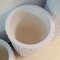 Pot Bunga & Vas Besar Bulat Sederhana dari Fiberglass, Ukiran Tangan, Ramah Lingkungan, Tahan Lama, untuk Penggunaan di Taman, Rumah, Hotel, Pusat Perbelanjaan, dan Lantai