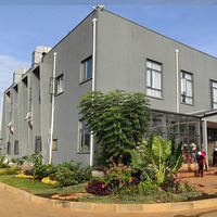 Bâtiment préfabriqué en structure acier, style moderne, durable, respectueux de l'environnement, pour hôtel, appartement, maison