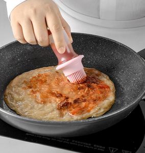 Nouvelle Brosse en Silicone pour Bouteille d'Huile/Miel/Sauce, Idéale pour la Cuisine, le Barbecue, la Pâtisserie, Compatible Lave-Vaisselle et Four - Product Image 4