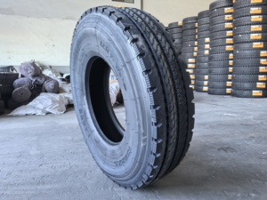 Neumático Radial para Camión LCH T-REX 13R22.5 Nuevo, Sin Cámara, de Repuesto - Product Image 2