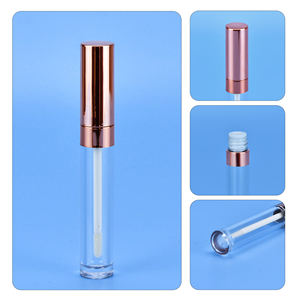 Tubes <span class=keywords><strong>de</strong></span> brillant à lèvres en or rose 6ml PETG AS à paroi épaisse Tubes <span class=keywords><strong>de</strong></span> brillant à lèvres avec logo personnalisé avec grande brosse Grande <span class=keywords><strong>baguette</strong></span> - Product Image 2