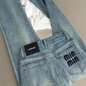 Jeans <span class=keywords><strong>de</strong></span> Tiro Alto para <span class=keywords><strong>Mujer</strong></span> Boutique 2025 con Letras Bordadas Nueva Colección <span class=keywords><strong>de</strong></span> Otoño Holgados <span class=keywords><strong>de</strong></span> Corte Recto y Efecto Adelgazante en Denim Casual Sólido - Product Image 3