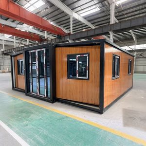 Maisons préfabriquées de haute qualité de 40 pieds avec cadre noir, sept chambres, maisons conteneurs extensibles avec toit en pente - Product Image 1