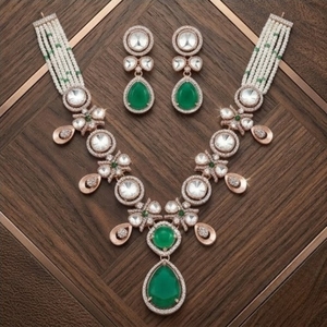 Conjunto de Collar de Plata 925 con Cristales Verdes y Circonitas en Oro Rosa, Joyería Nupcial de Lujo con Pendientes para Mujer, Joyería de Boda - Product Image 3