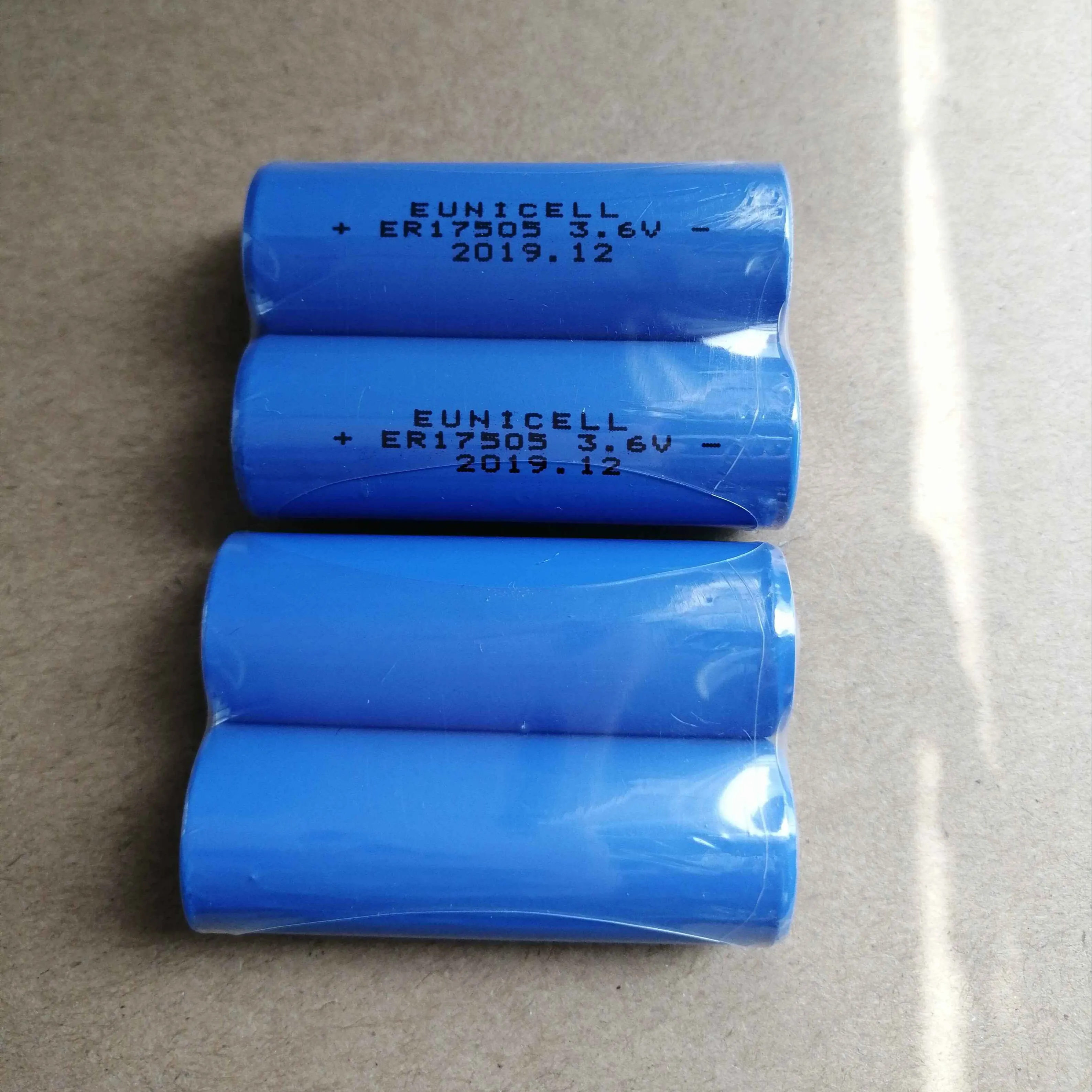 ER17505 3.6V 기본 리튬 배터리 Lisocl2 감개틀 유형 리튬 배터리 Thionyl Chloride Battery
