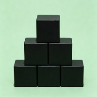 Boîtes carrées personnalisées en papier artisanal pour cosmétiques et parfums avec revêtement UV, dorure à chaud et fermeture magnétique, impression professionnelle