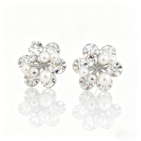 Boucles d'oreilles pour femmes en gros, personnalisées, plaquées or, avec aiguille en argent S925, clous fins, motif fleur, perles et zircone cubique