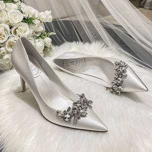 Chaussures de mariée en cristal, robe en satin champagne, chaussures de demoiselle d'honneur, escarpins blancs à talons aiguilles - Product Image 1