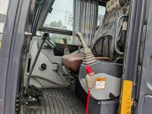 Miniexcavadora XCM G XE55DA de 5.5 Toneladas, Modelo 2022, con Motor, Control PLC y Componentes de Motor/Engranajes de Alta Resistencia - Product Image 6