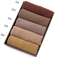 56 couleurs en stock, vente en gros, foulards personnalisés avec logo, hijab en jersey liquide de qualité supérieure, fournisseur d'usine pour les hijabs de luxe musulmans