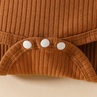 Ensemble 3 pièces pour bébés filles : jupe à bretelles et haut à manches longues, en coton respirant, style européen et américain, origine Hubei, collection printemps