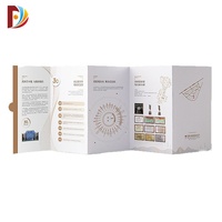 Service d'impression de prospectus en carton personnalisés OEM, brochure pliée en trois, carte postale avec impression offset