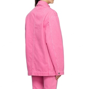 Veste en jean surdimensionnée pour femme avec fermeture à boutons pression, grandes poches à rabat, logo personnalisé, veste en denim rose en coton - Product Image 3