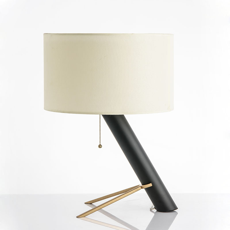 Modern Creative Hardware LED Table Lamp Flexible American Style Interior Showroom Study Living Room Bedroom Work Desk Lamp