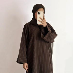 Nuova Abaya Chiusa a Righe Stile Dubai 2026, Abito Musulmano alla Moda per Ramadan ed EID, Uso Quotidiano |   Elegante <span class=keywords><strong>Abbigliamento</strong></span> Islamico per Donne - Product Image 5
