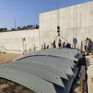 Hochleistungs-aufblasbarer Gummi-Wehr damm, effiziente Hochwassers chutz barriere für Wasserschutz projekte - Product Image 4