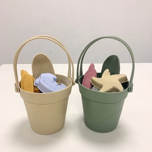 Ensemble <span class=keywords><strong>de</strong></span> jouets en <span class=keywords><strong>Silicone</strong></span> souple sans BPA, personnalisé, pour l'extérieur, Style moderne, <span class=keywords><strong>plage</strong></span>, outils, <span class=keywords><strong>seau</strong></span> <span class=keywords><strong>de</strong></span> sable, pour enfants, en été - Product Image 6
