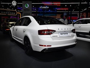 Auto Usata Premium: <span class=keywords><strong>Skoda</strong></span> <span class=keywords><strong>Octavia</strong></span> <span class=keywords><strong>2020</strong></span> - Disponibile all'Ingrosso o Personalizzata, Ben Tenuta - Product Image 4