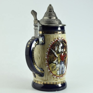 Mug à <span class=keywords><strong>bière</strong></span> en céramique personnalisé avec couvercle en métal, poignée, capacité <span class=keywords><strong>de</strong></span> 1 L, isolation thermique 0-6 heures, écologique, style moderne - Product Image 4