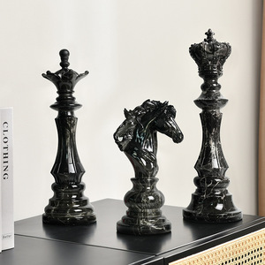 Figurines d'échecs créatives internationales Reine Roi Cheval en résines synthétiques, décoration d'intérieur, cadeau pour salon, lot multi-pièces - Product Image 1