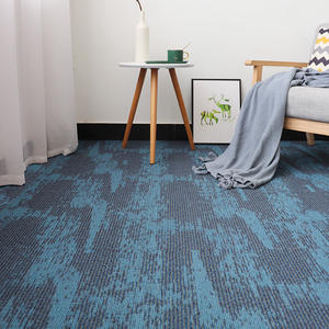 กระเบื้องพรมสี่เหลี่ยมสีเขียวลายกราฟิก 56566 โพลีเอไมด์ กันลื่น สำหรับใช้งานเชิงพาณิชย์ - Product Image 3