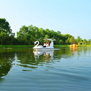 Bateau à pédales en fibre de verre pour 4 personnes, type pédale électrique, pour jeux aquatiques - Product Image 2
