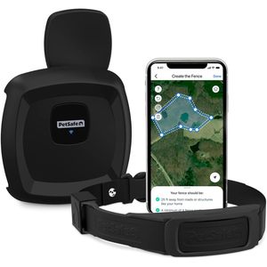 ปลอกคอสุนัข PetSafe Guardian GPS สีดำ แบบชาร์จไฟได้ ไร้สาย สำหรับสุนัขพันธุ์กลาง ครอบคลุมพื้นที่ 3/4 เอเคอร์ - Product Image 1