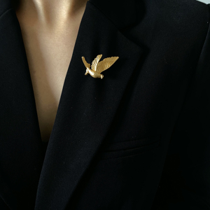 Broche de Águia em Latão com Revestimento de Ouro 18K, Broches e Pins de Pássaro Voador, Joias Estilosas para Mulheres e Homens, Acessório para Blazer 2023 - Product Image 3
