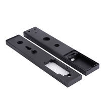Plaque de support en aluminium/acier inoxydable anodisé noir usinée CNC sur mesure et brochée pour appareils optiques et électroniques
