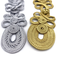 Grands boutons de nœud chinois traditionnels faits à la main attachent les boutons de grenouille chinois