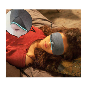 Masque pour les yeux en coton respirant avec pont nasal et design anti-lumière pour un sommeil profond - Product Image 4