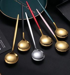 Grande cuillère ronde moderne en acier inoxydable poli miroir, cuillère à mélanger à long manche doré, cuillère à dessert et à riz - Product Image 6