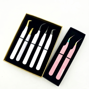 Pinzas Profesionales para Extensión de Pestañas de 90 Grados, Marca Privada, Agarre Fuerte, Delgadas, Rectas, con Puntas de Fibra Personalizadas para Volumen - Product Image 1