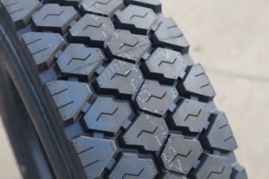Pneu radial pneumatique neuf 265/70R19.5 sans chambre à air pour fourgonnette, camion léger, bus – Haute qualité, directement du fabricant - Product Image 2