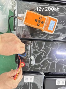 Opslagbatterij voor zonne-energiesysteem, huishoudelijke energie, lithium-ion batterijpakket 12V 200Ah, 6000 cycli - Product Image 3