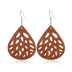 Boucles d'oreilles africaines Boucles d'oreilles pendantes en bois Boho Pendentif bohème Dangle Boucles d'oreilles légères en bois de style ethnique pour les femmes - Product Image 4