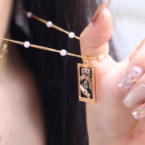 Die Welt Celestial Emaille <span class=keywords><strong>Tarot</strong></span> Halskette Gold Sun Lover Star Moon Magier Anhänger Halskette Mystischer Schmuck - Product Image 5