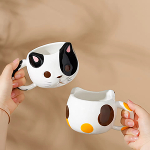 แก้วเซรามิคสำหรับกาแฟ ชา นม ลายการ์ตูนแมวน่ารัก ความจุ 430 มล. ใช้กับเครื่องล้างจานและไมโครเวฟได้ หลายสี พร้อมกล่องของขวัญ - Product Image 1