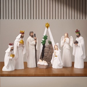 Pyramide de Noël en résine en gros, scène de la Nativité de Jésus avec 9 figurines, crèche, scène de la Nativité artistique peinte à la main, ornement de bureau - Product Image 4