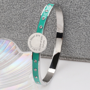 Braccialetto ispiratore di gioielli in acciaio inossidabile all'ingrosso personalizzato inciso "tutto quello <span class=keywords><strong>a</strong></span> cui <span class=keywords><strong>penso</strong></span> sono il fiume delle stelle <span class=keywords><strong>e</strong></span> tu" - Product Image 4