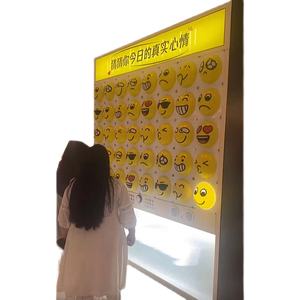 Gourmet Choice Wall Wish Machine Juegos interactivos Juegos de eventos Juegos de Carnaval Accesorios para eventos - Product Image 1