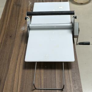 Nouvelle laminoir à pâte manuelle pour pizza et croissants, fabriquée à partir de maïs brut / Laminoir à pâte manuel pliable - Product Image 6