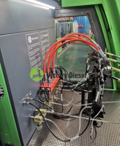 Equipo de Prueba para Inyectores Common Rail CR1016, Permite Probar 4 Inyectores Simultáneamente con 4 Medidores de Flujo - Product Image 3