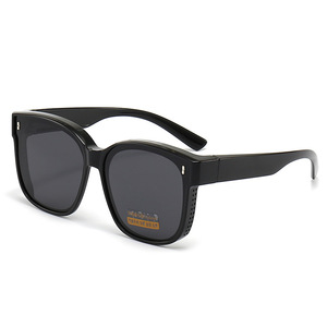 แว่นกันแดดโพลาไรซ์ ยูนิเซ็กส์ กรอบสีดำ PC เลนส์ TAC ป้องกันรังสียูวี 400 ประเภท 3 สำหรับฤดูร้อน ใช้กลางแจ้ง - Product Image 1