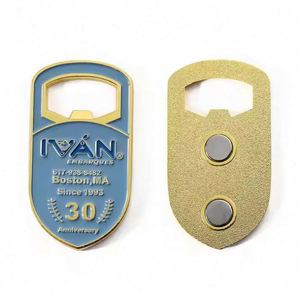 Décapsuleur magnétique de luxe personnalisé en métal plaqué or avec logo émaillé pour souvenirs d'anniversaire et promotions personnalisées - Product Image 3