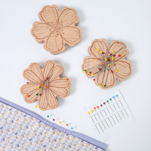 Porta Aghi in Legno e Magnetici Semplici D&D Tailor Materials per Ricamo a <span class=keywords><strong>Punto</strong></span> <span class=keywords><strong>Croce</strong></span> e Accessori per Cucito a Mano - Product Image 3