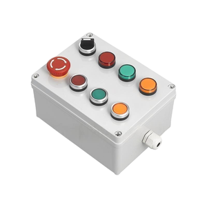 Boîtier de commande double rangée étanche IP65 en ABS avec bouton d'arrêt d'urgence 8 directions, bouton rotatif, trois boutons et trois lampes - Product Image 1